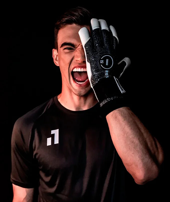 Luva de Goleiro Profissional N1 Zeus 2.0