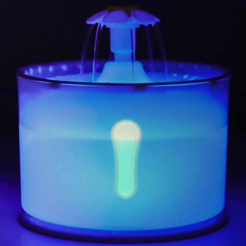 Bebedouro de Água para Gato - Com Filtro de Carvão Ativado e LED - Pets - Wshop10